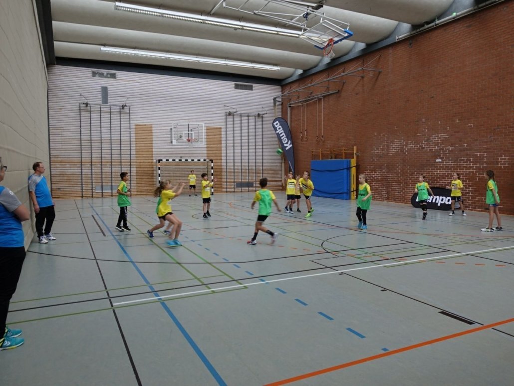 Erlangen junge Spieler spielen Handball