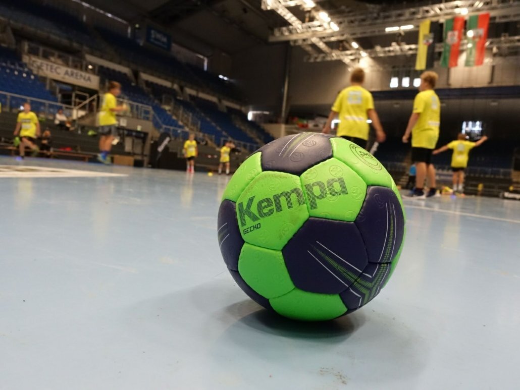 Kempa Handball auf den Boden